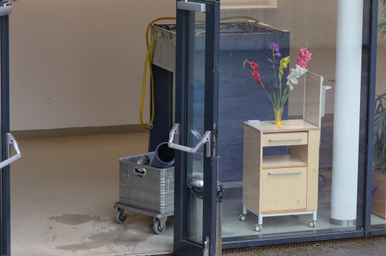 Brand eines W�schetrockners in einem Alten- und Pflegeheim in Ried im Innkreis