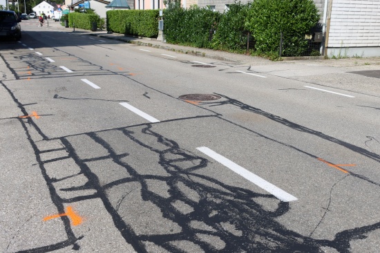 Fu�g�nger (86) in Attnang-Puchheim von LKW erfasst und dabei t�dlich verletzt