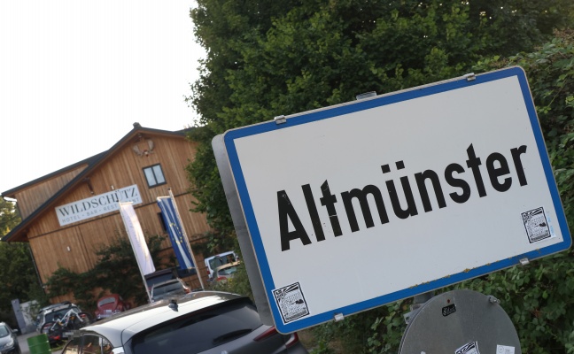 70 Hotelg�ste evakuiert: Rauchentwicklung durch Defekt an Heizungsanlage eines Hotels in Altm�nster