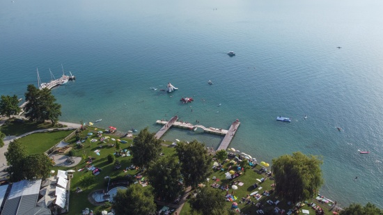 Weyregg am Attersee: Gr��erer Rettungseinsatz um vermeintlich untergegangenes Kind im Attersee
