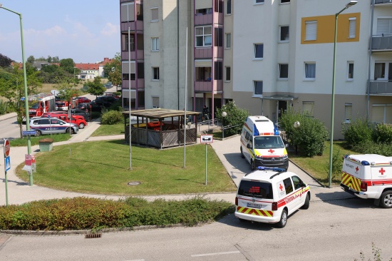 Angebranntes Kochgut: Betagte Bewohnerin nach Einsatz in Wels-Vogelweide ins Klinikum gebracht