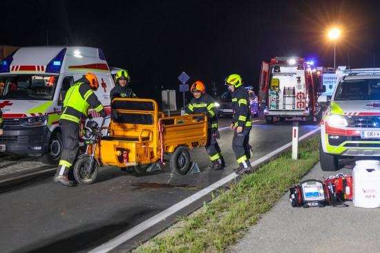 Schwerer Tuk-Tuk-Unfall auf der Innviertler Stra�e bei Neumarkt im Hausruckkreis