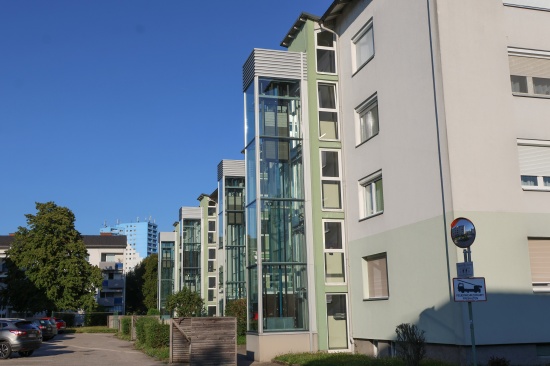 Grillerei am Balkon: Einsatzkr�fte zu bef�rchtetem Wohnungsbrand in Wels-Lichtenegg gerufen