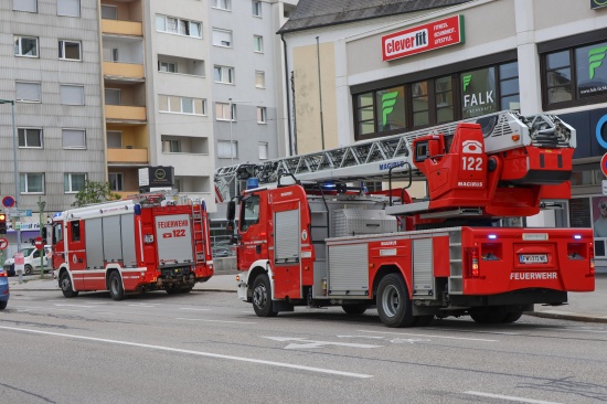 Brandverdacht: Angebrannte Speisen in einer Wohnung in Wels-Innenstadt