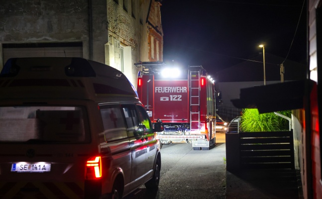 Personenrettung: Einsatzkr�fte zur Rettung einer Person aus unwegsamem Gel�nde in Sierning alarmiert
