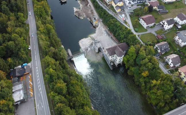 Schnorchelunfall in Roitham am Traunfall: Vier teils Schwerverletzte beim Schnorcheln in der Traun 