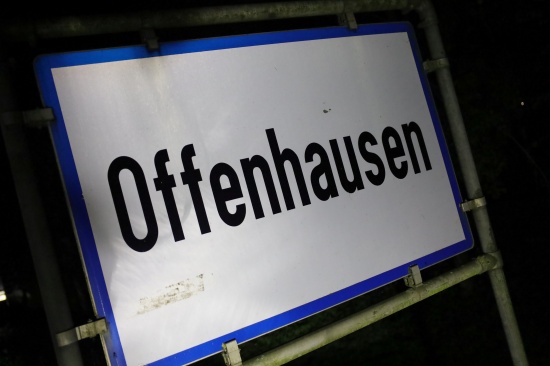 Personenrettung nach schwerem Quadunfall in einem Waldst�ck in Offenhausen