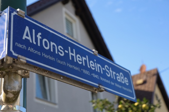 Rauchentwicklung: Feuerwehr zu defekter Lampe in einem Einfamilienhaus in Wels-Neustadt alarmiert