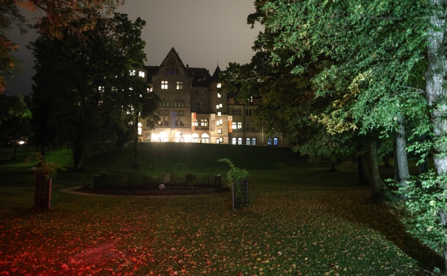 Einsatzkr�fte zweier Feuerwehren zu Personensuche nach Gmunden alarmiert