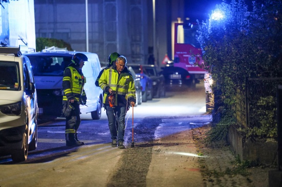 Einsatz der Feuerwehr und Energieversorgers nach wahrgenommenem Gasgeruch in Stadl-Paura