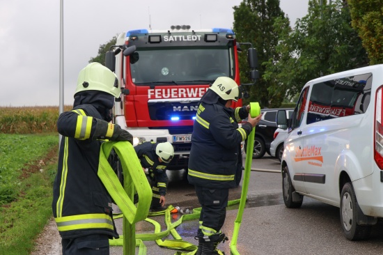 Kochschokolade angebrannt: Einsatz von Feuerwehr, Rettung und Polizei bei Wohngeb�ude in Sattledt