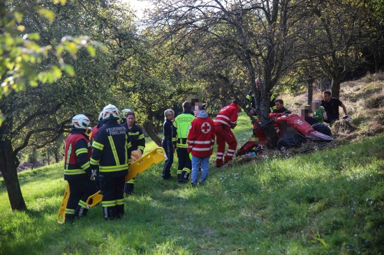 Personenrettung: Person bei M�harbeiten in Scharten unter Balkenm�her eingeklemmt
