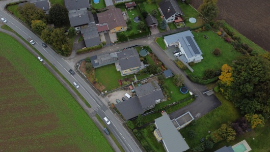 Kleinbrand: Brand eines K�hlschranks in einem Geb�ude in Regau rasch gel�scht