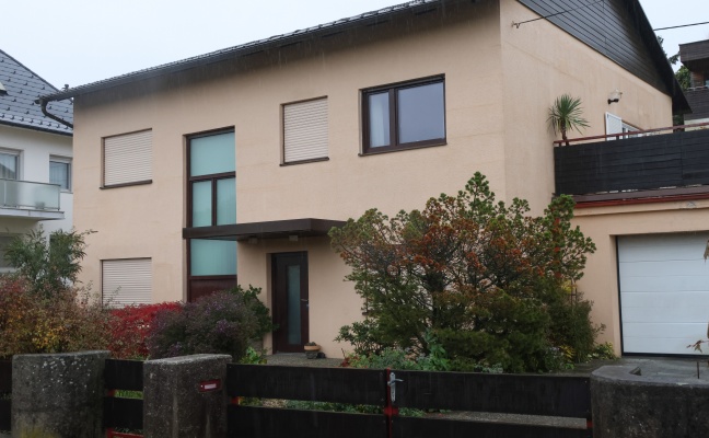 Doppelmord in Enns: Mann soll Frau (70) und beeintr�chtigen Sohn (41) mit Messer get�tet haben