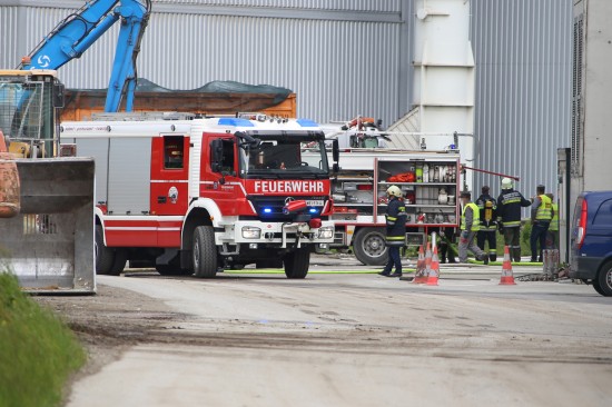 Brand nach kleiner Explosion in der Pelletierung eines Abfallverwertungsunternehmens