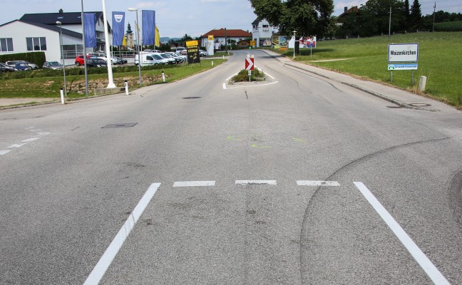 Motorradfahrer bei Unfall in Waizenkirchen schwer verletzt