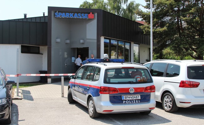 Raubüberfall auf Sparkasse in Pasching