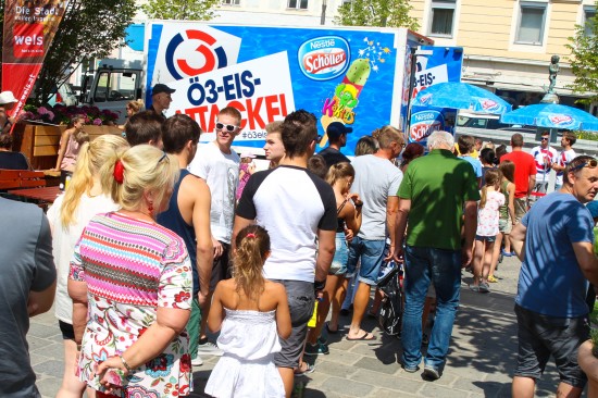 "Ö3-Eistruck" versorgte Welserinnen und Welser mit leckerem Eis