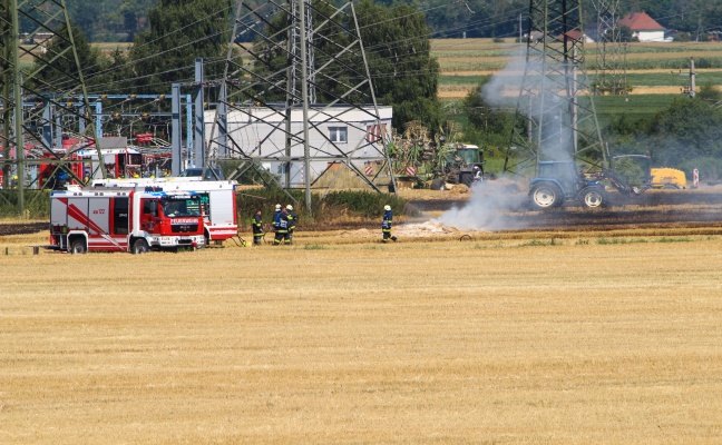 Sechs Feuerwehren bei Brand eines Stoppelfeldes in Edt bei Lambach im Einsatz