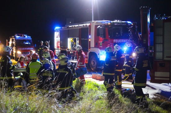 Schwerer Verkehrsunfall auf der Westautobahn bei Eggendorf im Traunkreis