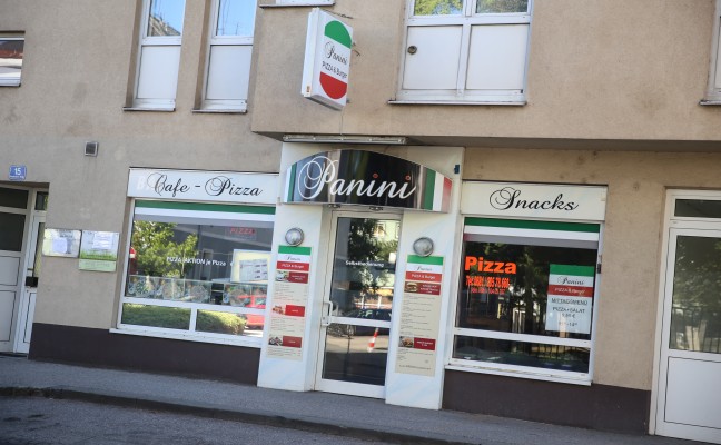 Pizza-Ruber versetzte Kellner einen Faustschlag ins Gesicht und flchtete mit drei Pizzen