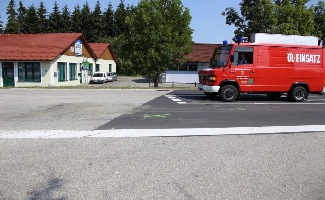 Verkehrsunfall mit Motorrad in einem Kreuzungsbereich in Sattledt