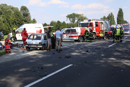 Schwerer Crash in Gunskirchen fordert mehrere Verletzte