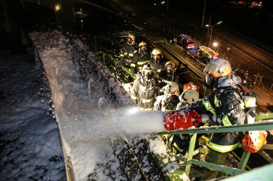 25 Feuerwehren beteiligten sich an großer Einsatzübung in einem Tanklager in Kremsmünster