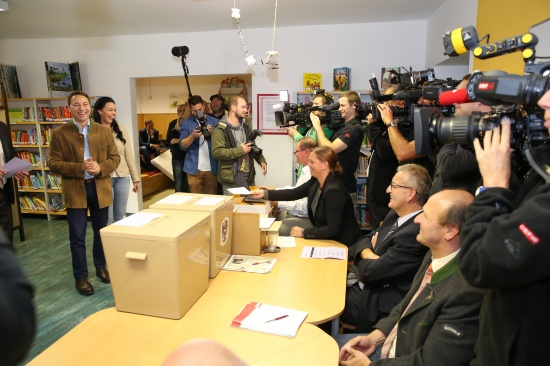 Oberösterreich wählt: Andrang in den Wahllokalen