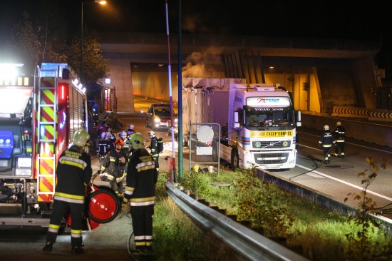 LKW-Brand auf der Innkreisautobahn in Steinhaus