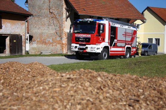 Einsatz der Feuerwehr in Haag am Hausruck wegen überhitzter Hackschnitzel