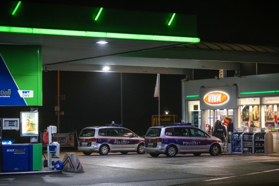 Überfall auf Tankstelle in Wels
