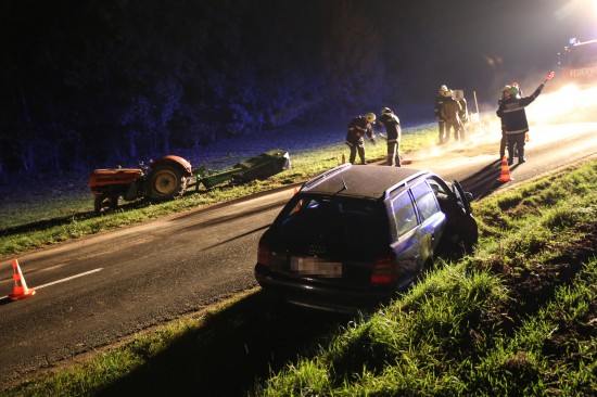 Verkehrsunfall mit Traktor auf der Sulzbacher Straße in Pichl bei Wels