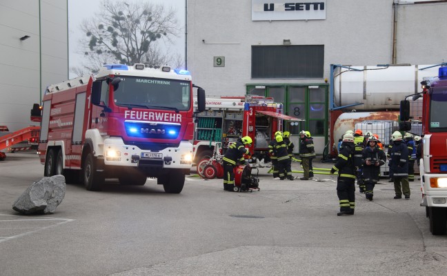 Starke Rauchentwicklung in Gewerbebetrieb in Marchtrenk
