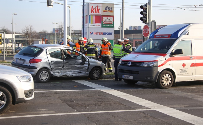 Einsatz nach Verkehrsunfall auf der "alten Traunerkreuzung"