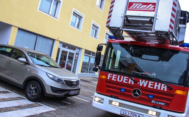 Feuerwehreinsatz durch angebranntes Kochgut in Traun