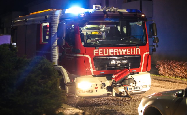 Brand auf einem Balkon in Wels-Lichtenegg rasch gelscht