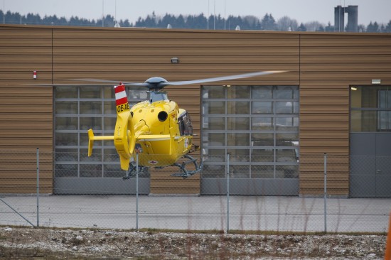 Notarzthubschrauber nach Arbeitsunfall in Vorchdorf im Einsatz
