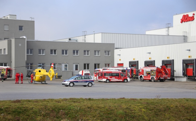 Staubexplosion bei Gewrzhersteller in Oftering fordert drei Verletzte