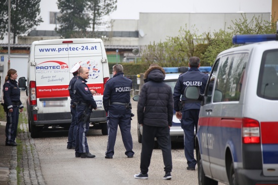Verdächtiger ging bei Polizeikontrolle in Gunskirchen auf Beamte los