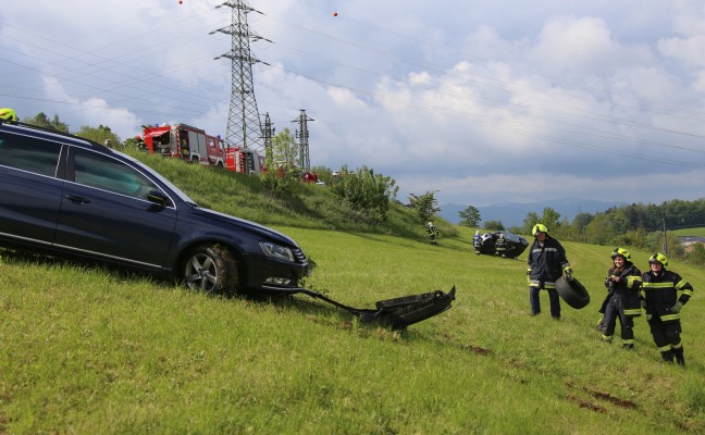 Spektakulärer Verkehrsunfall auf der Schlierbacher Straße in Kremsmünster