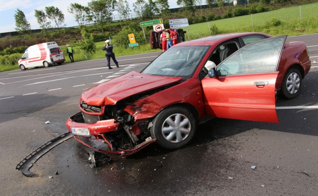 Erneut schwerer Crash auf der Innviertler Strae in Wels-Neustadt