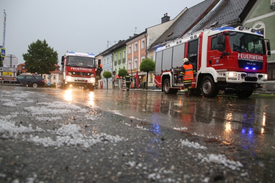 Heftige Unwetter sorgen erneut für viele Einsätze der Feuerwehren