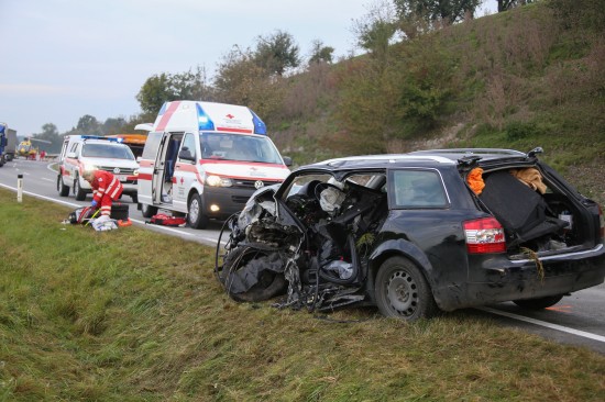 Frontalcrash auf der Innviertler Strae in Zell an der Pram fordert zwei Schwerverletzte