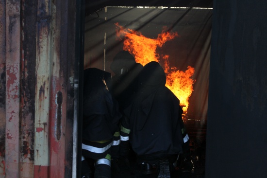 Atemschutzlehrgang trainierte im Ausbildungsgelände der Feuerwehr Wels