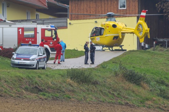 Schwerverletzter bei Traktorabsturz in Pucking