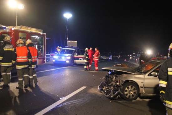 Verkehrsunfall mit fünf beteiligten Fahrzeugen auf der Innkreisautobahn