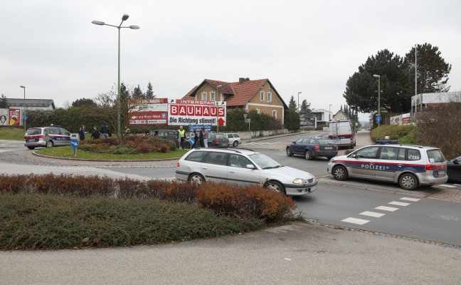Handfester Streit nach Crash im Kreisverkehr in Wels-Vogelweide