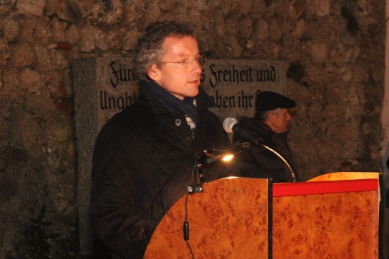 Franz Welser-Möst sprach bei Gedenkkundgebung in Wels