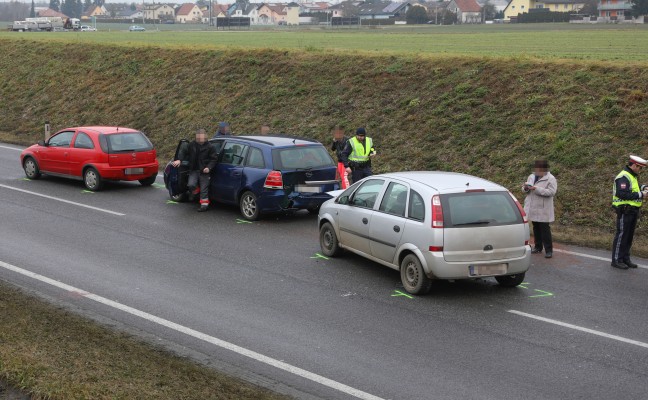 Serienunfall auf der Kremstalstrae in Traun